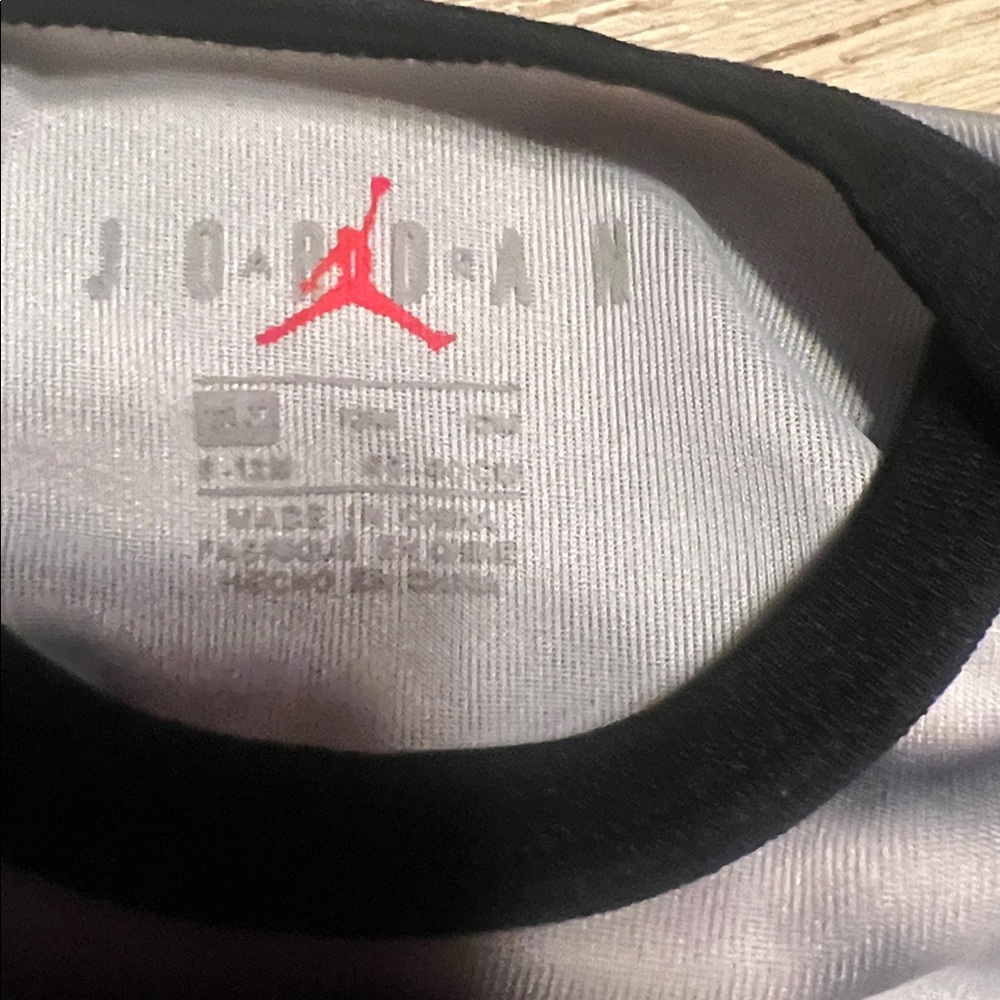 Jordan onsie - Picture 4 of 4